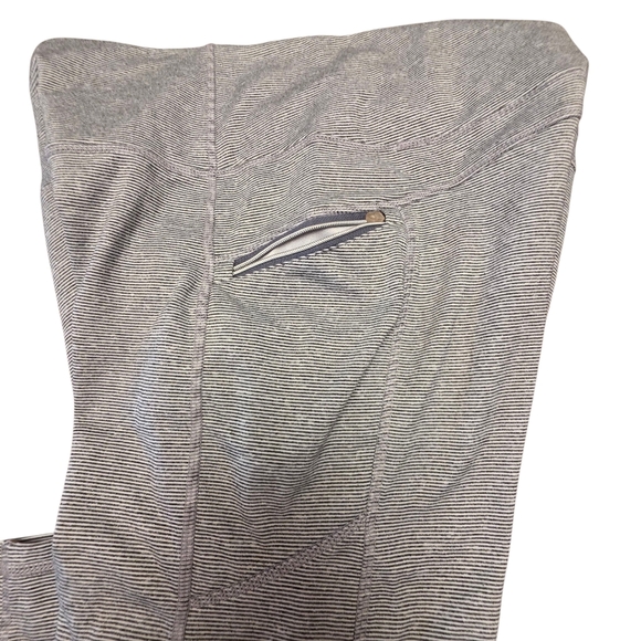 Kyodan Striped Gray Athletic Leggings Size M - Picture 3 of 8